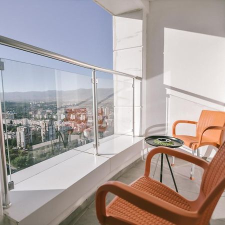 Sky Deluxe 2 Fitness & Spa Скопье Экстерьер фото