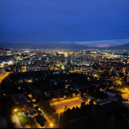 Sky Deluxe 2 Fitness & Spa Скопье Экстерьер фото