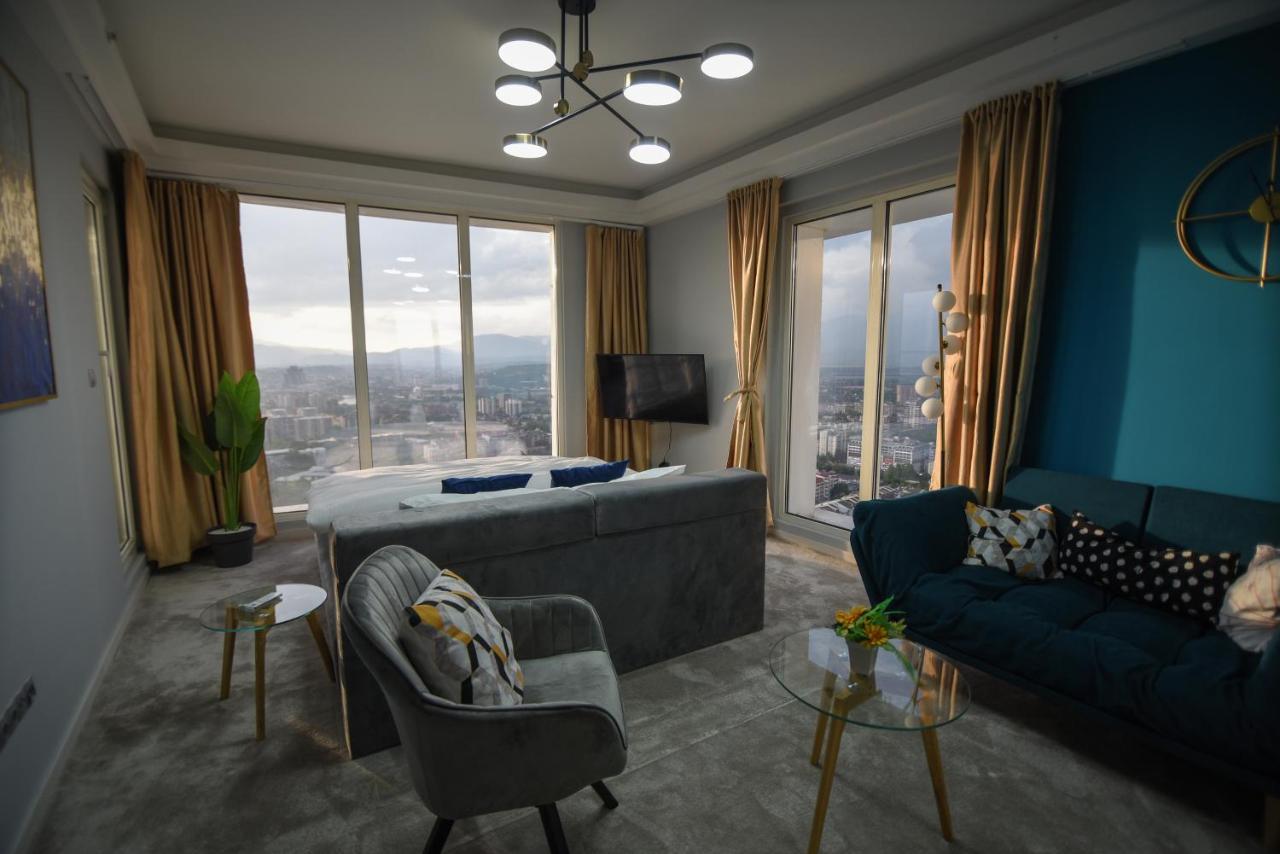 Sky Deluxe 2 Fitness & Spa Скопье Экстерьер фото