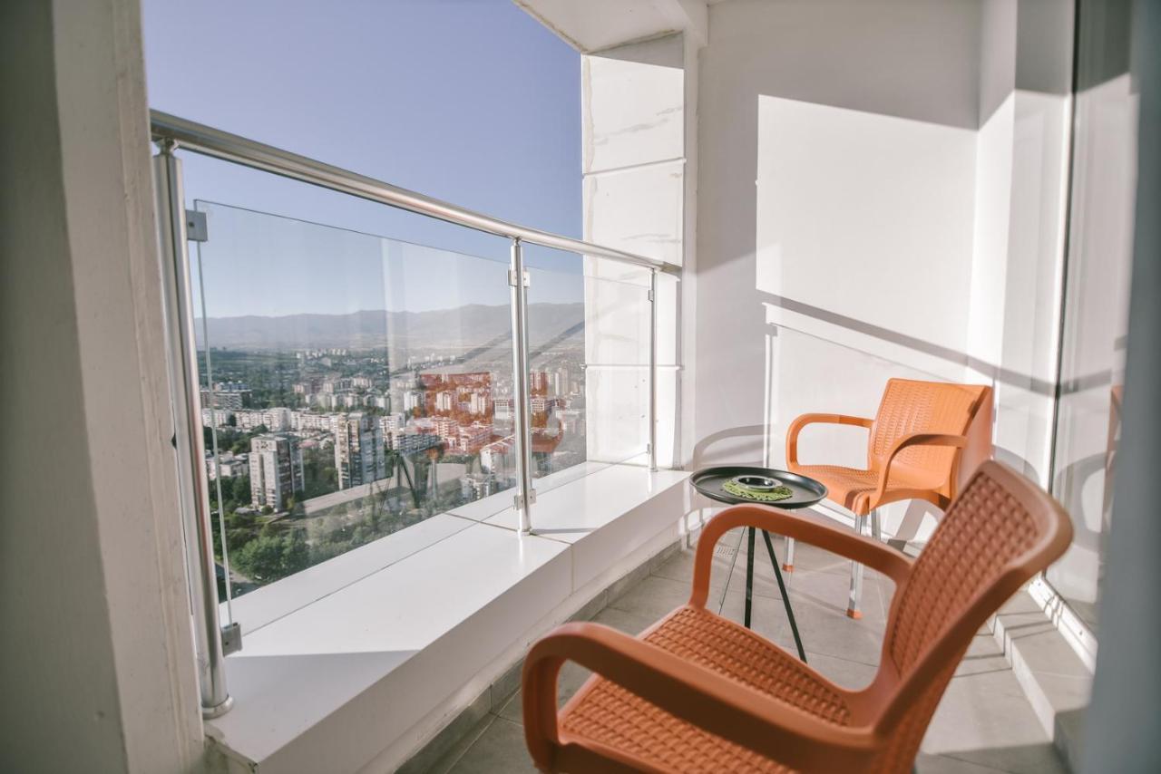Sky Deluxe 2 Fitness & Spa Скопье Экстерьер фото