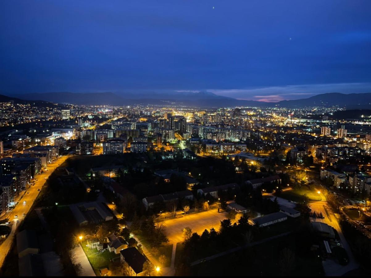 Sky Deluxe 2 Fitness & Spa Скопье Экстерьер фото